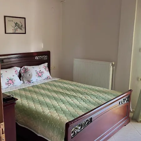 Hrisi Casa de Férias Sikiá